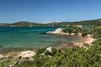 Sardinien: La Maddalena ist nur mit dem Schiff erreichbar